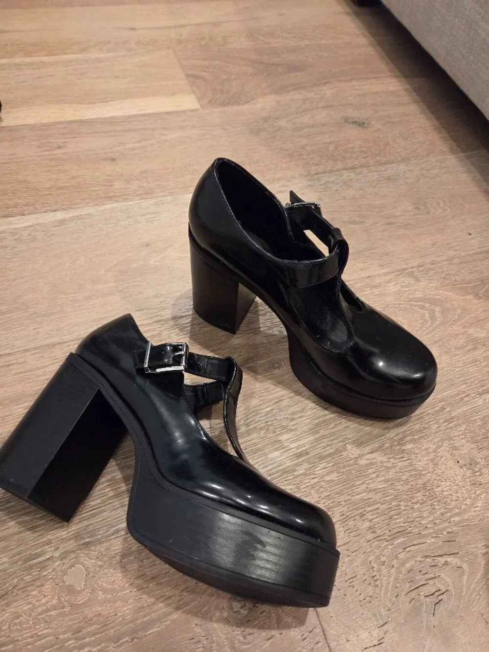 Steve Madden Black Platform Mary Jane Shoes - Picture 1 of 5